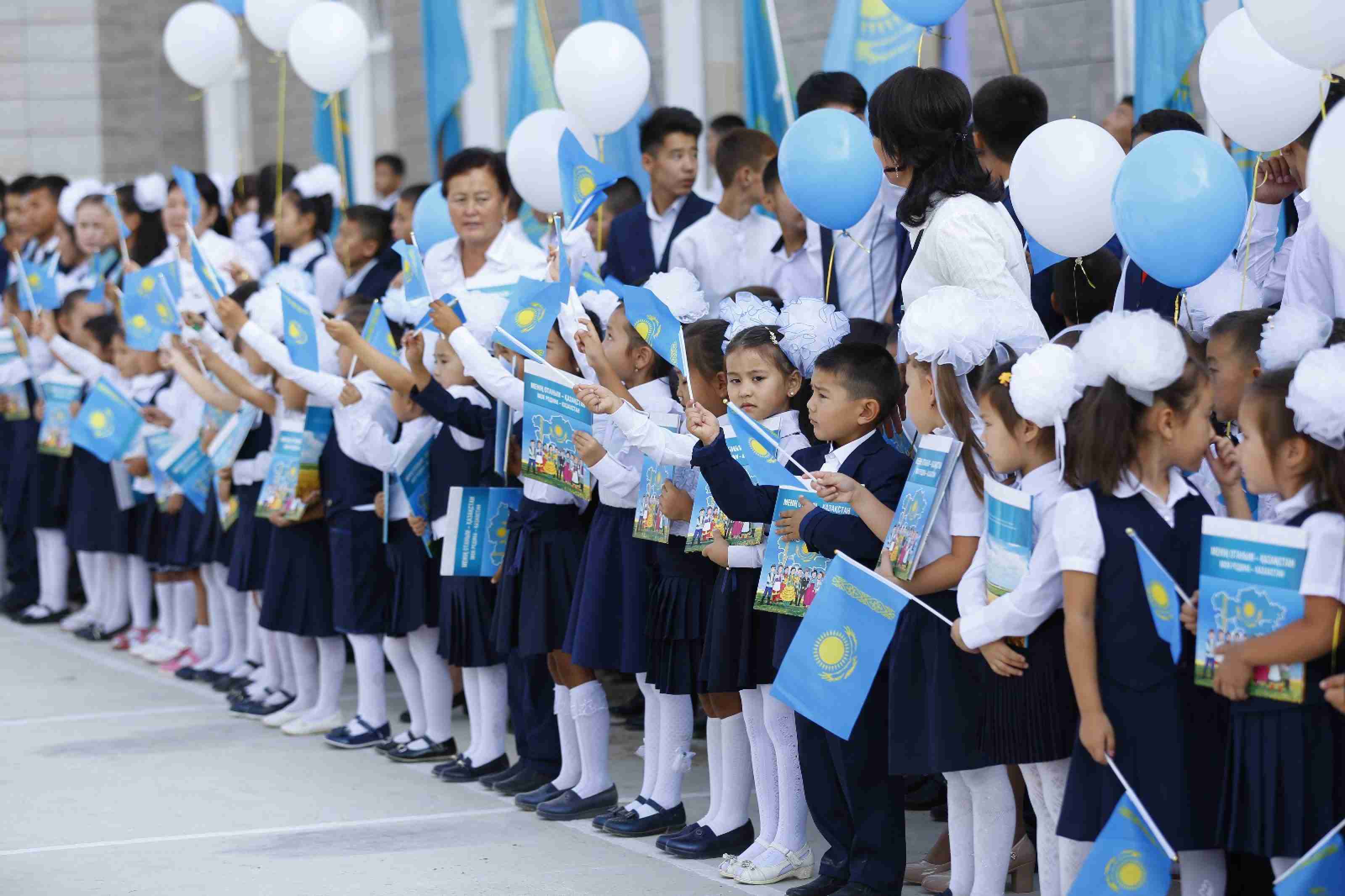 В Казахстане продлили срок подачи документов на прием в школы