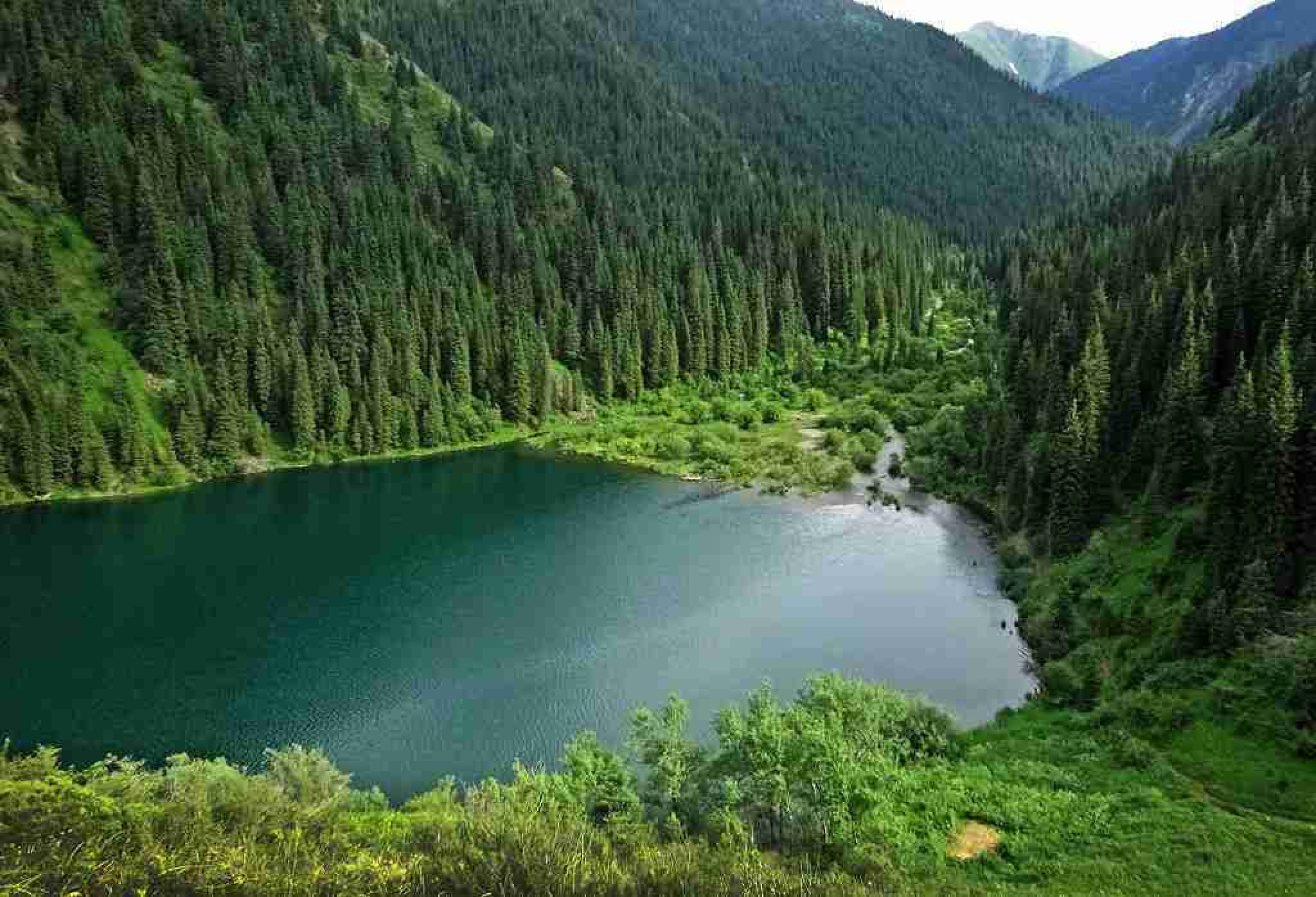 Кольсайские озера закроют для отдыхающих