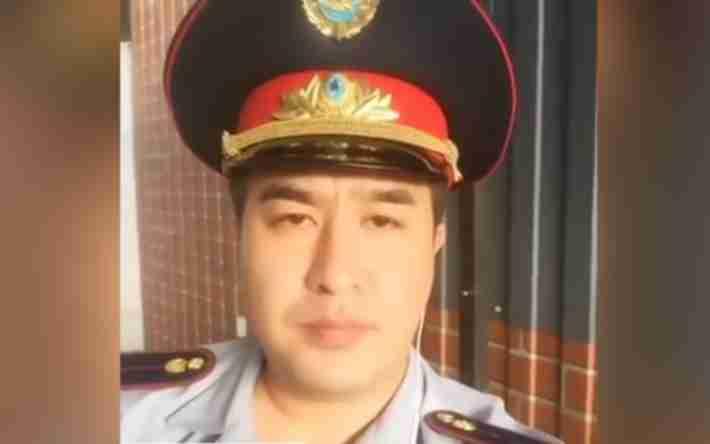 В Алмате неизвестный в полицейской форме записал скандальное видео