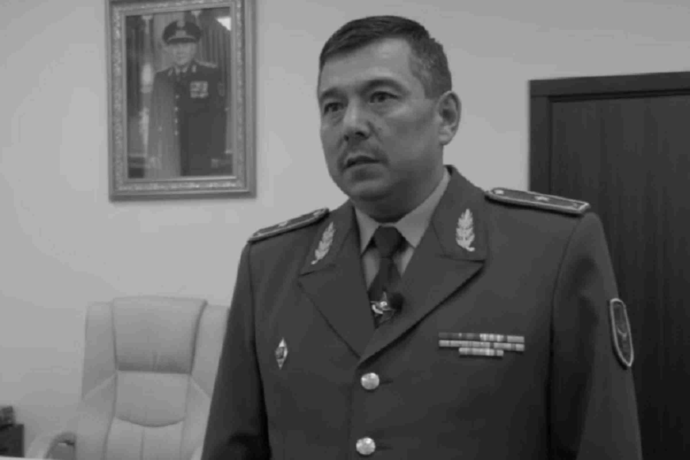 Замглавы Минобороны Бакыт Курманбаев умер от коронавируса