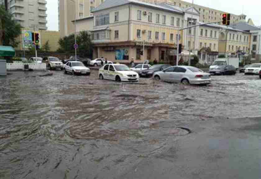 Алматы угрожает наводнение
