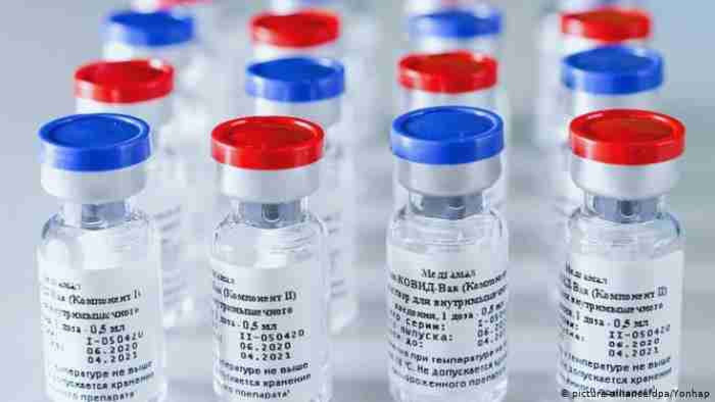 Как стать добровольцем для испытаний вакцины от коронавируса: условия участия