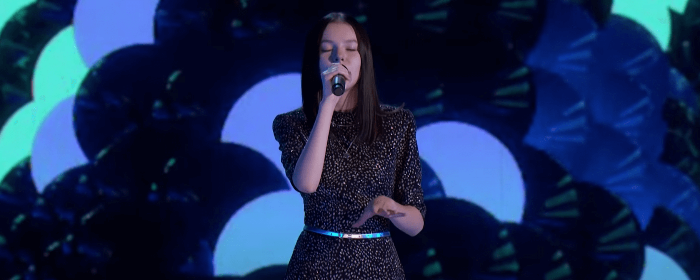 Данэлия Тулешова в финале шоу America’s Got Talent: видео